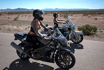 Brazzers Exxtra / Brazzers - Anna Bell Peaks, Felicity Feline, Johnny Sins Bloodthirsty Biker Babes: Part 3