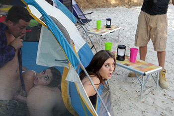 Brazzers Exxtra / Brazzers - Jojo Kiss, Karlee Grey, Jessy Jones In Tents Fucking: Part 2