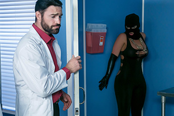 Doctor Adventures / Brazzers - Phoenix Marie, Charles Dera, Michael Vegas Break The Sperm Bank