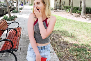 Public Pickups / Mofos - Crystal&#160;young Crystal Young Deepthroats